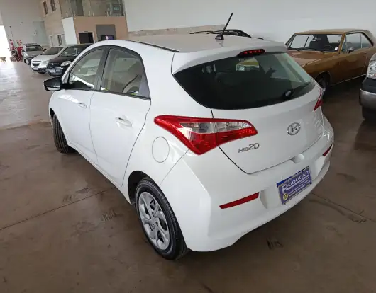HYUNDAI-HB20-2017