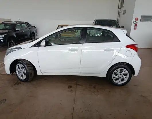 HYUNDAI-HB20-2017