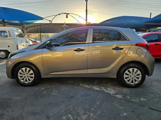 HYUNDAI-HB20-2016