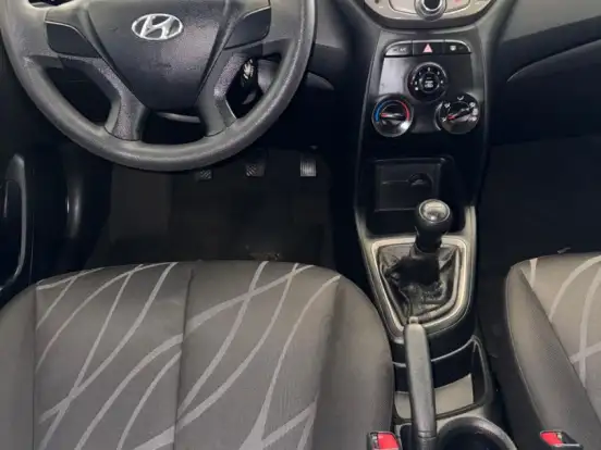 HYUNDAI-HB20-1.0 COMFORT PLUS 12V FLEX 4P MANUAL HYUNDAI-HB20-2013