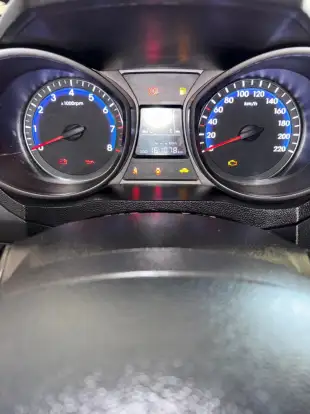 HYUNDAI-HB20-2013