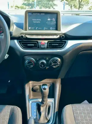 HYUNDAI-HB20-2023
