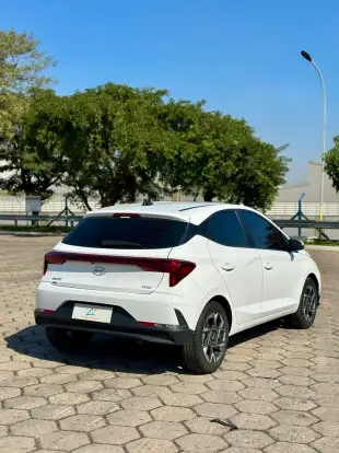 HYUNDAI-HB20-2023