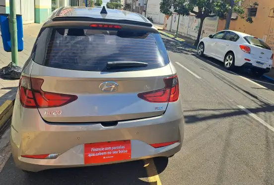 HYUNDAI-HB20-2021