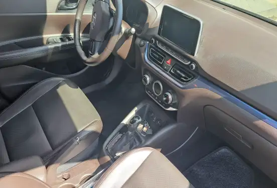 HYUNDAI-HB20-2021