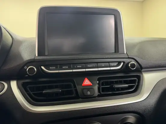 HYUNDAI-HB20-2025