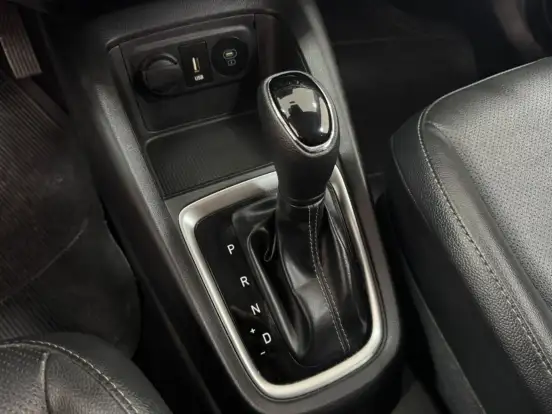 HYUNDAI-HB20-2025