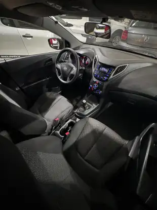 HYUNDAI-HB20-2019