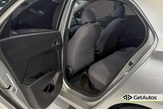 HYUNDAI-HB20-2014