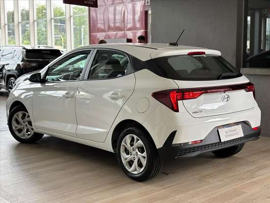 HYUNDAI-HB20-2023