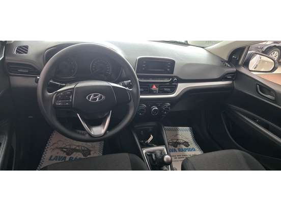 HYUNDAI-HB20-2019
