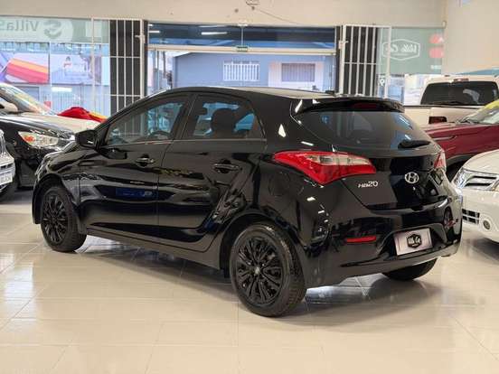 HYUNDAI-HB20-2012