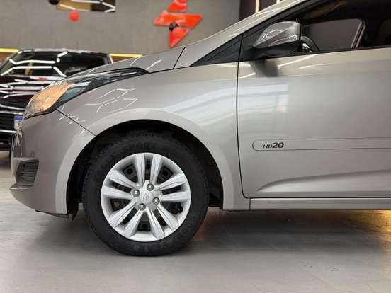 HYUNDAI-HB20-1.0 COMFORT 12V FLEX 4P MANUAL HYUNDAI-HB20-2018