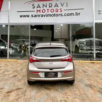 HYUNDAI-HB20-2017