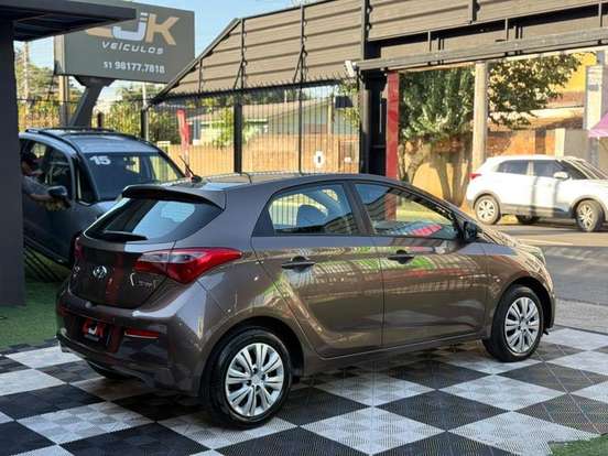HYUNDAI-HB20-2017