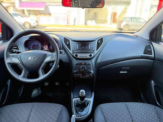 HYUNDAI-HB20-2017