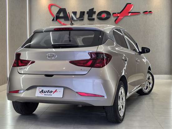 HYUNDAI-HB20-2022