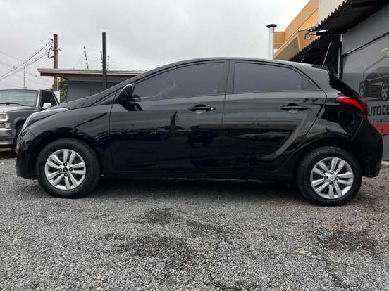 HYUNDAI-HB20-2018