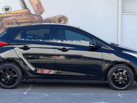 HYUNDAI-HB20-1.6 COMFORT PLUS 16V FLEX 4P AUTOMÁTICO HYUNDAI-HB20-2017