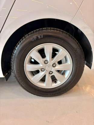 HYUNDAI-HB20-2015
