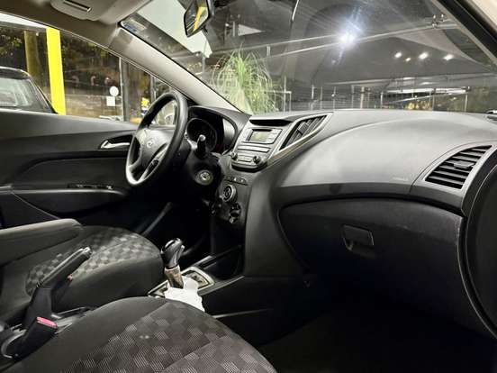 HYUNDAI-HB20-1.6 COMFORT STYLE 16V FLEX 4P AUTOMÁTICO HYUNDAI-HB20-2015