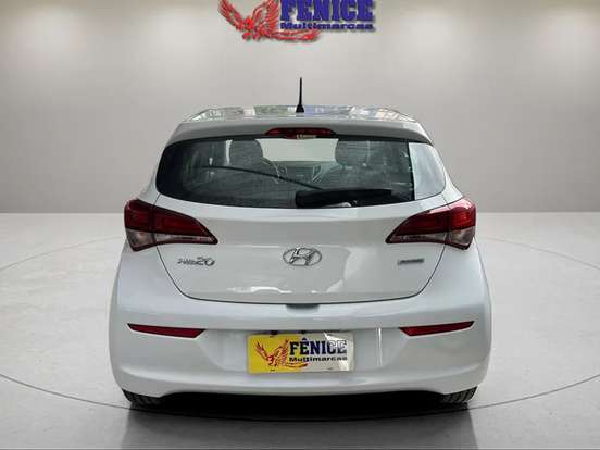 HYUNDAI-HB20-2016