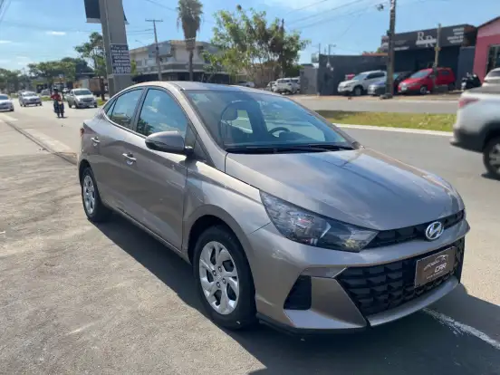 HYUNDAI-HB20S-2024