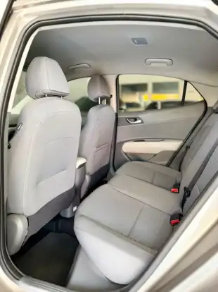 HYUNDAI-HB20S-2023