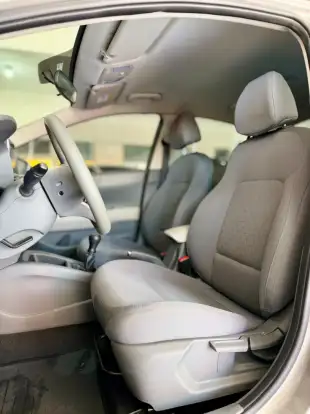 HYUNDAI-HB20S-2023