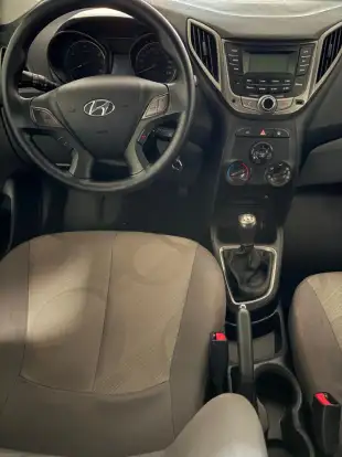 HYUNDAI-HB20S-2014