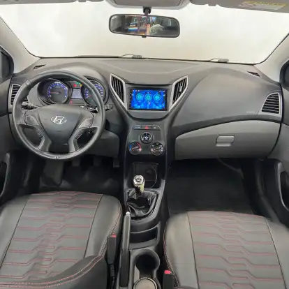 HYUNDAI-HB20S-1.6 PREMIUM 16V FLEX 4P MANUAL HYUNDAI-HB20S-2013
