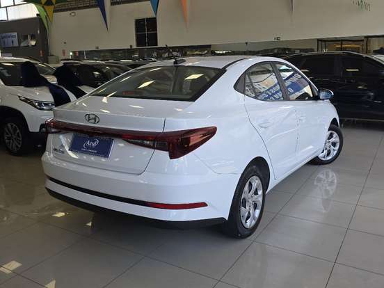 HYUNDAI-HB20S-2025
