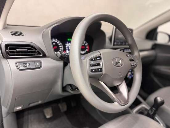 HYUNDAI-HB20S-2024