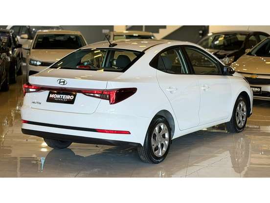 HYUNDAI-HB20S-2024