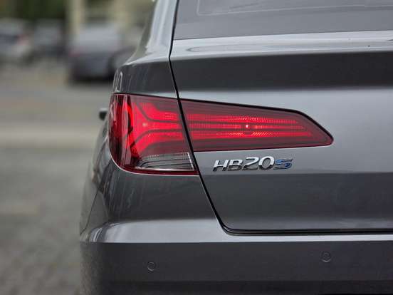 HYUNDAI-HB20S-2020