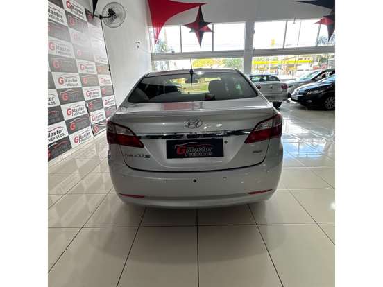 HYUNDAI-HB20S-2015