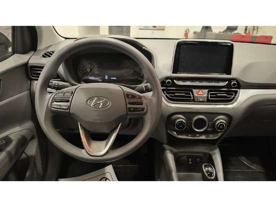 HYUNDAI-HB20S-2024