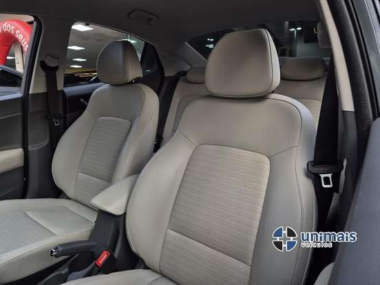 HYUNDAI-HB20S-2023