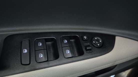 HYUNDAI-HB20S-2024
