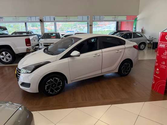 HYUNDAI-HB20S-1.6 COMFORT PLUS 16V FLEX 4P AUTOMÁTICO HYUNDAI-HB20S-2017