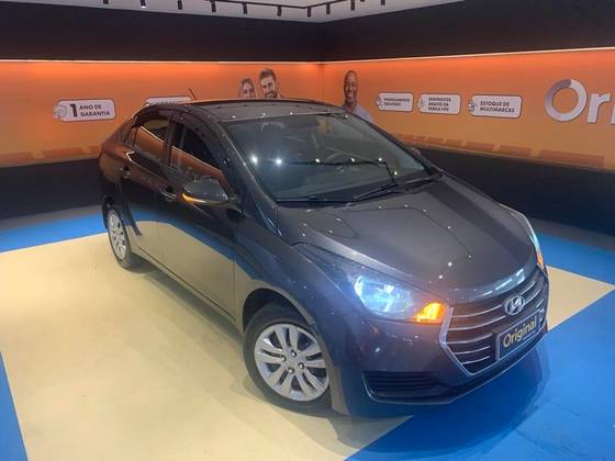 HYUNDAI HB20S 1.6 COMFORT PLUS 16V FLEX 4P AUTOMÁTICO