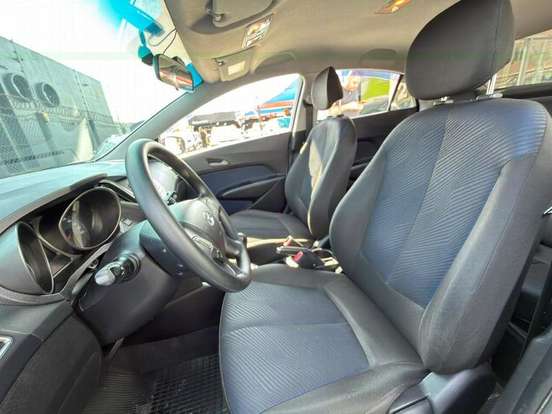 HYUNDAI-HB20S-1.6 COMFORT STYLE 16V FLEX 4P MANUAL HYUNDAI-HB20S-2013