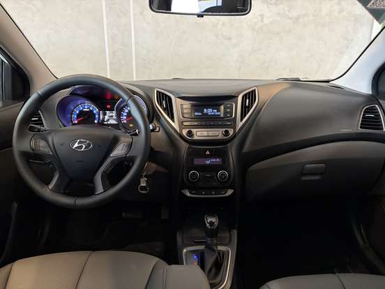 HYUNDAI-HB20S-2016