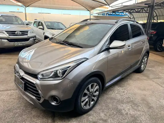 HYUNDAI-HB20X-2017