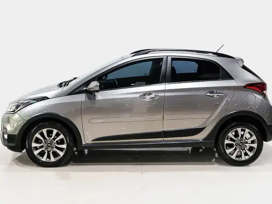 HYUNDAI-HB20X-1.6 16V PREMIUM FLEX 4P AUTOMÁTICO HYUNDAI-HB20X-2017