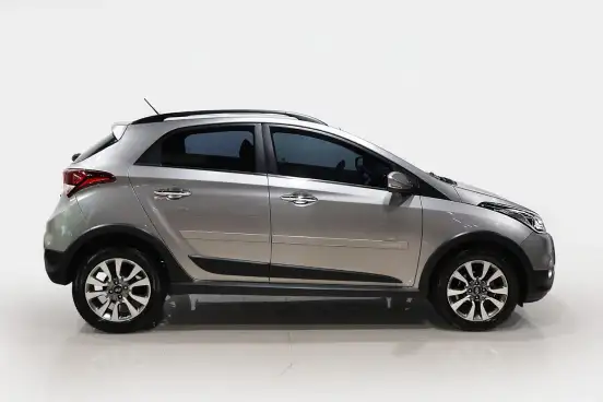 HYUNDAI-HB20X-1.6 16V PREMIUM FLEX 4P AUTOMÁTICO HYUNDAI-HB20X-2017