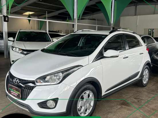 HYUNDAI-HB20X-1.6 16V PREMIUM FLEX 4P AUTOMÁTICO HYUNDAI-HB20X-2014