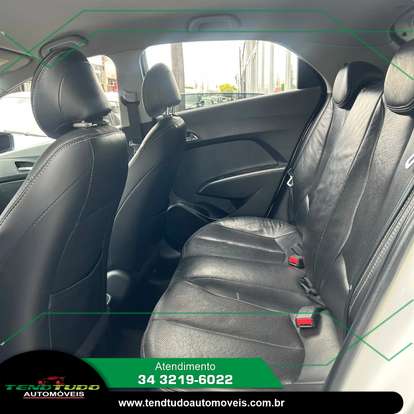 HYUNDAI-HB20X-1.6 16V PREMIUM FLEX 4P AUTOMÁTICO HYUNDAI-HB20X-2014