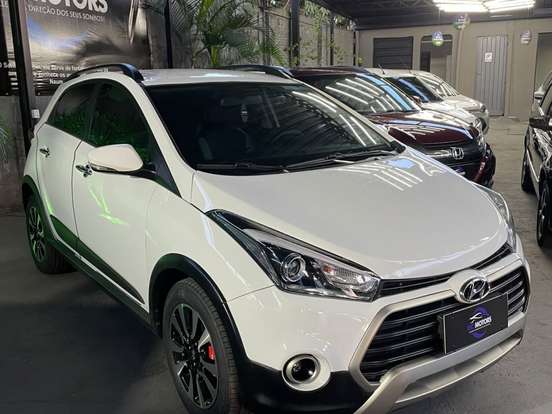 HYUNDAI-HB20X-1.6 16V PREMIUM FLEX 4P AUTOMÁTICO HYUNDAI-HB20X-2016