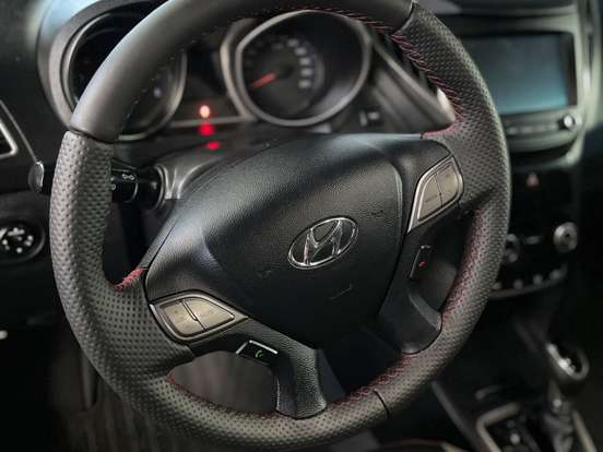 HYUNDAI-HB20X-1.6 16V PREMIUM FLEX 4P AUTOMÁTICO HYUNDAI-HB20X-2016